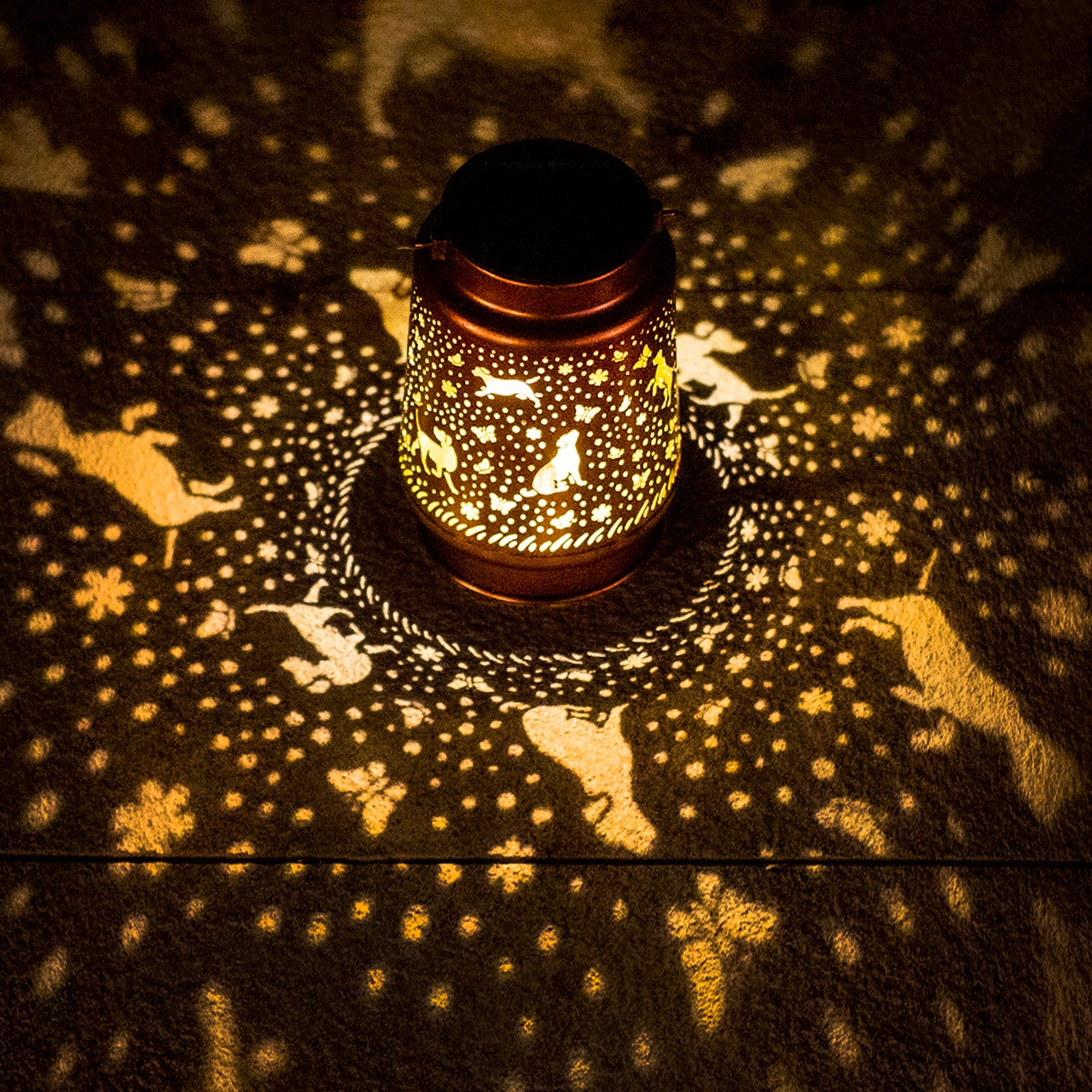 2 Pack Dog Outdoor Solar Hanging Lanterns Waterproof LED Solar Lights Metal Decorative Lanterns for Garden, Patio, Courtyard, Backyard, Yard Decor Unique Dog Gifts for Women Gardening