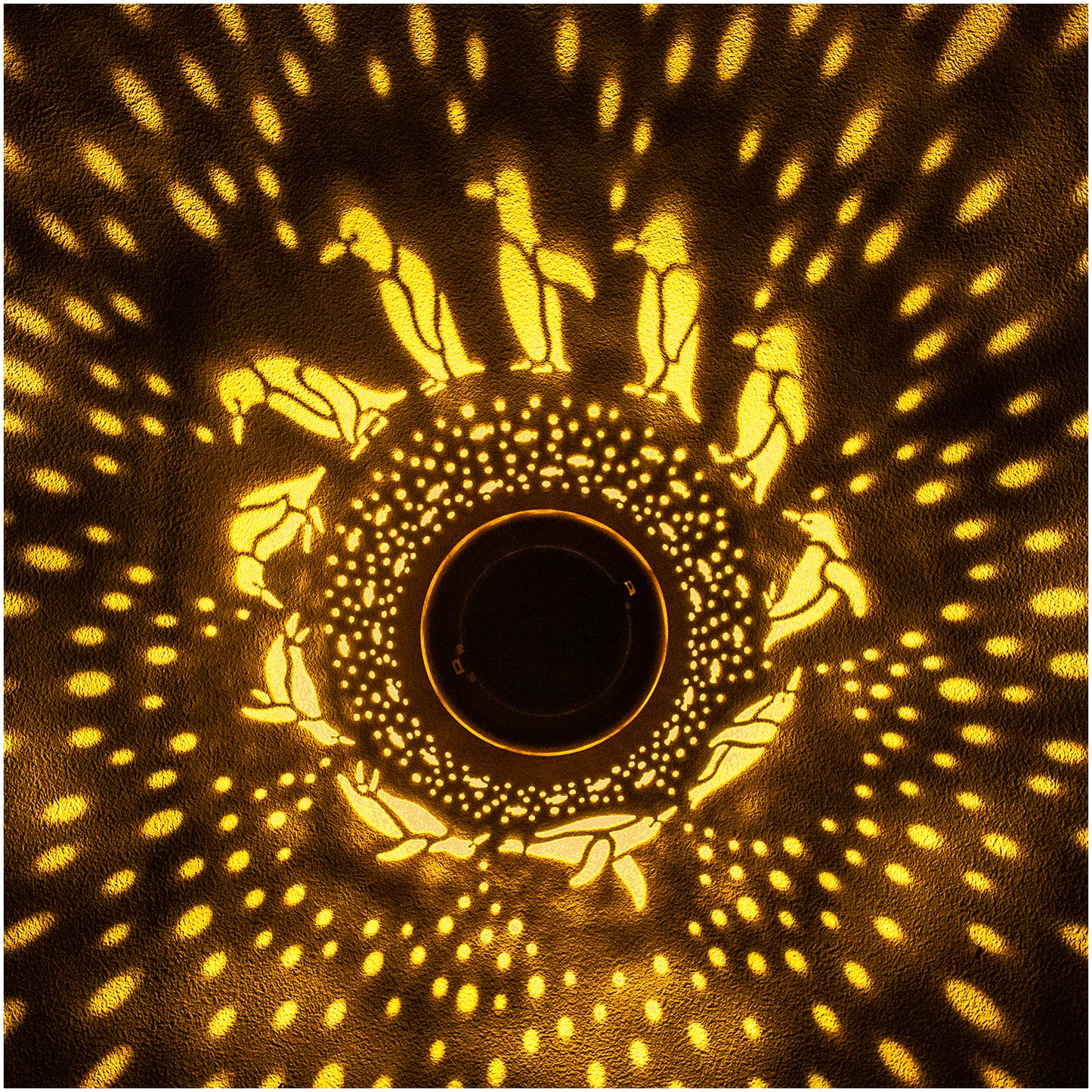 Penguin Solar Lanterns Outdoor Waterproof,Hanging Solar Lights Penguin Gifts for Women Men Metal LED Decorative Light for Yard,Patio,Lawn,Tabletop,Pathway,Landscape,Garden Decor