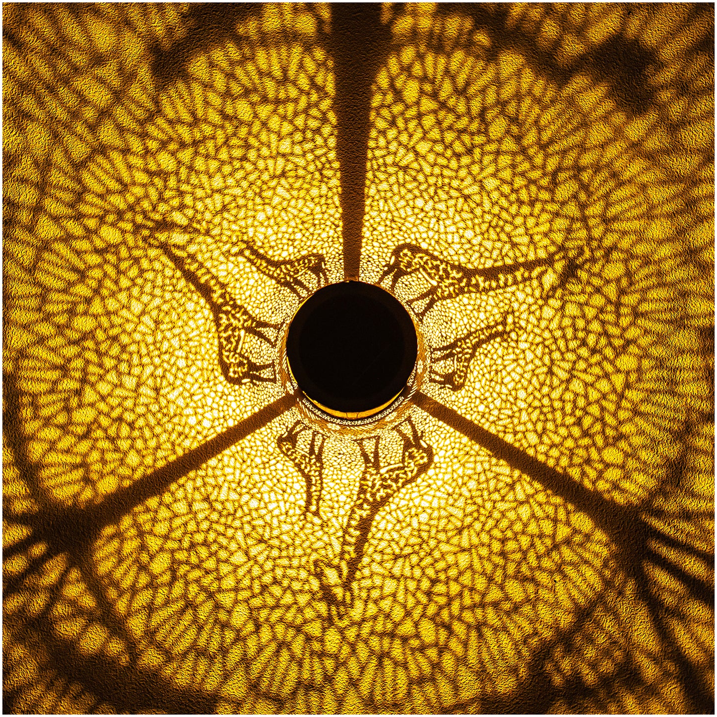 2 Pack Giraffe Solar Lanterns Outdoor Waterproof Hanging Solar Lights Giraffe Gifts for Women Men Metal Decorative LED Giraffe Lanterns for Garden Decor,Yard,Patio,Lawn,Tabletop,Pathway,Landscape