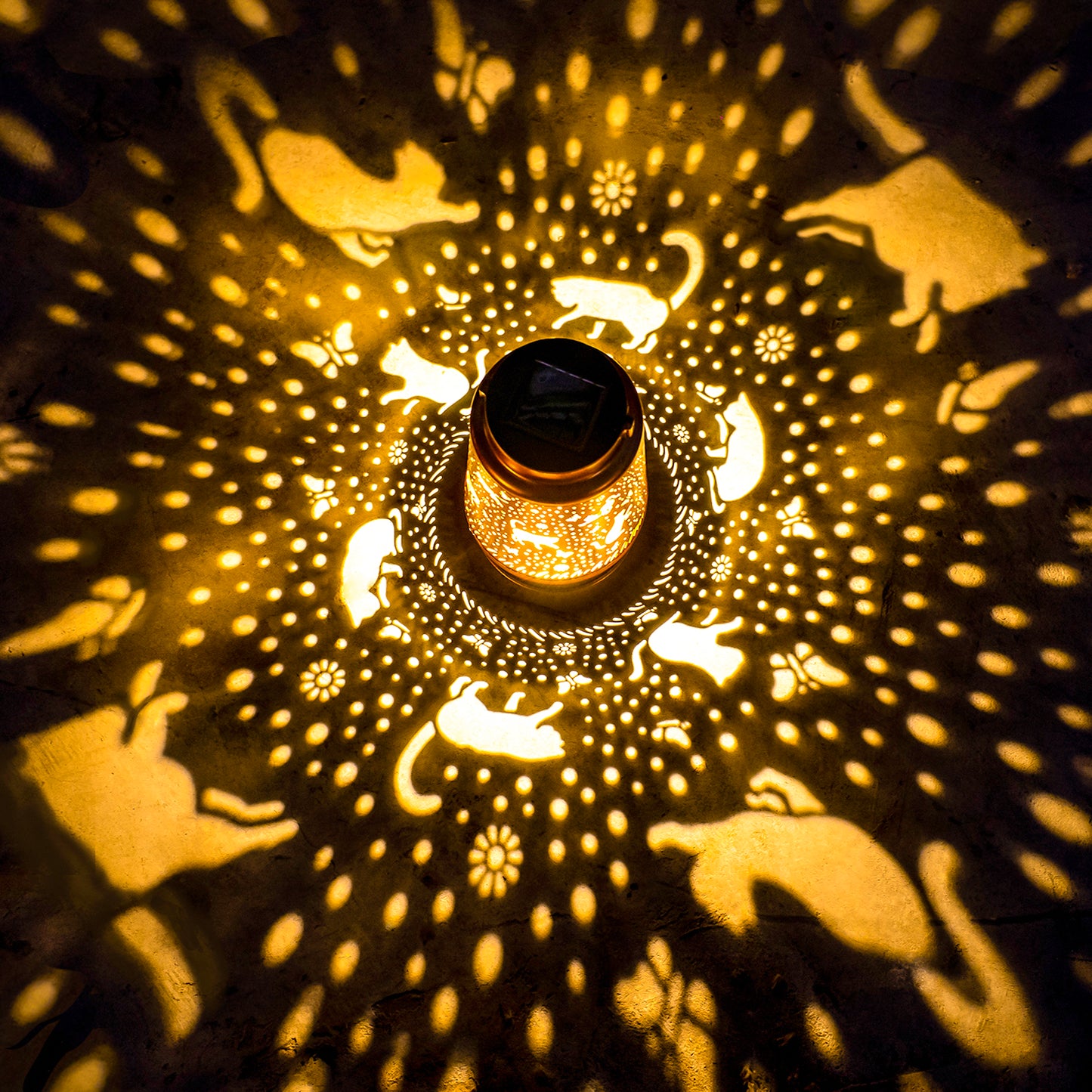 2 Pack Cat Solar Lanterns Outdoor Waterproof Hanging Solar Lights Cat Gifts for Women Men Metal Decorative LED Cat Lanterns for Garden Decor,Yard,Patio,Lawn,Tabletop,Pathway,Landscape